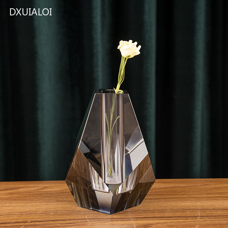 แจกันคริสตัลที่ทันสมัยเรียบง่า - Home Office Interior Design บทวิจารณ์และราคา